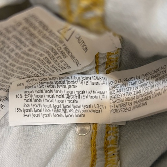 Zara High Waist Palazzo Fit Jeans in Light Blue Size 12. NWT - Picture 13 of 14